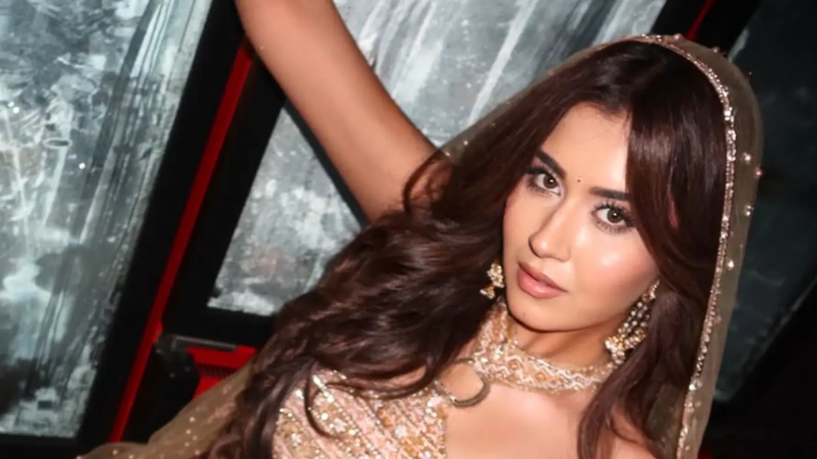 "He kidnapped me.": Akanksha Chaudhary accuses Pune event organisers