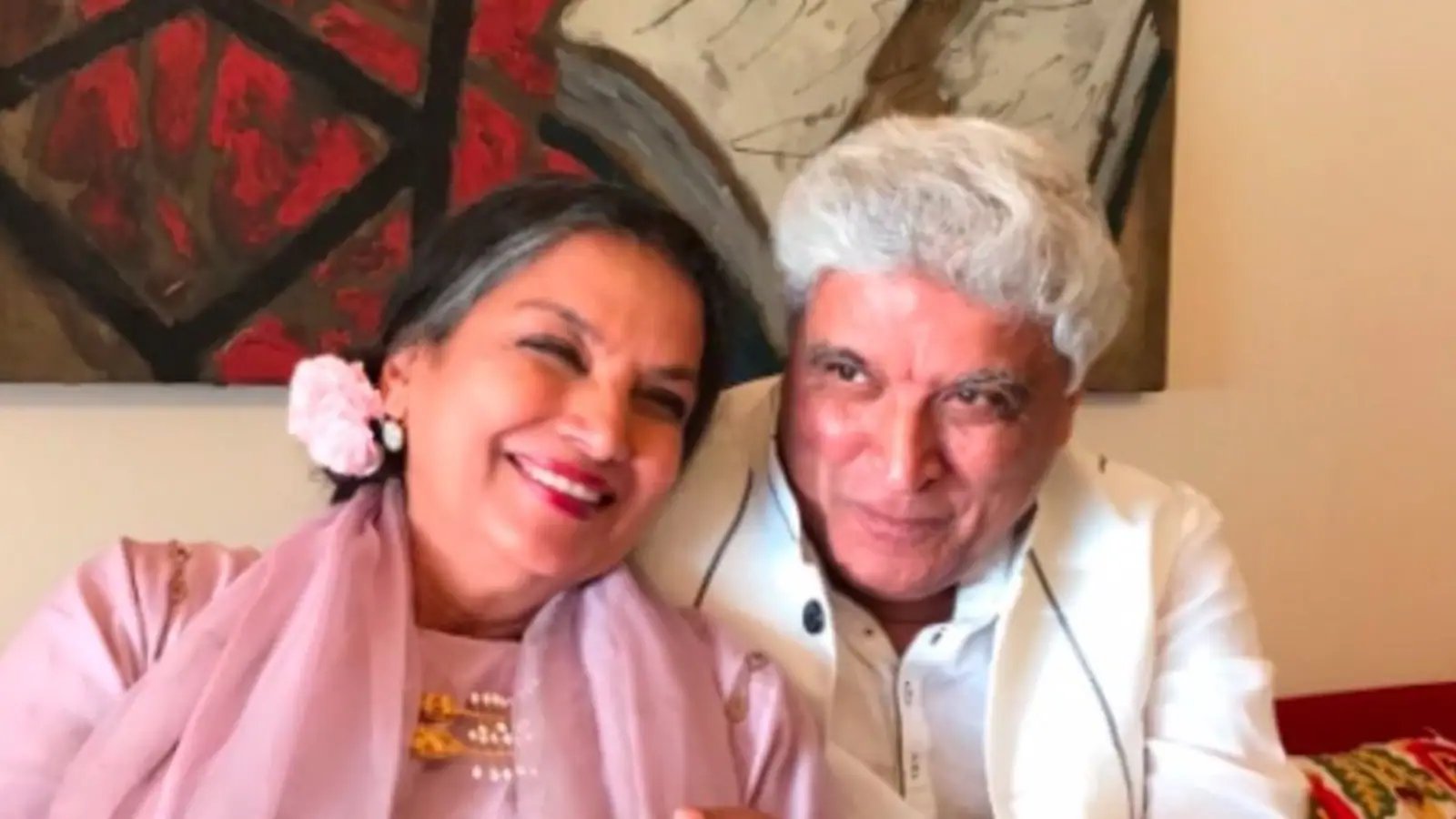 'He slept on pavements': Shabana Azmi recalls Javed Akhtar reached Mumbai with just 27 paise