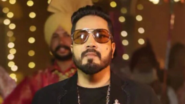 Mika Singh questioned why Pakistani Muslims are seen differently from Dubai Muslims