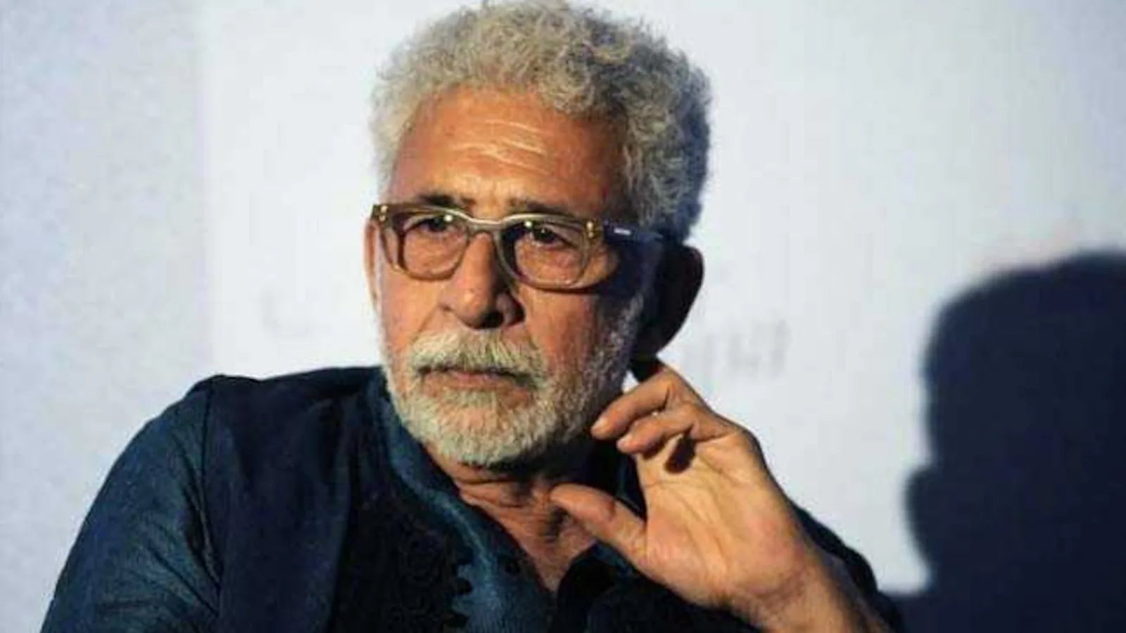 Naseeruddin Shah to star in Salman Rushdie's 2022 murderous attack stage play