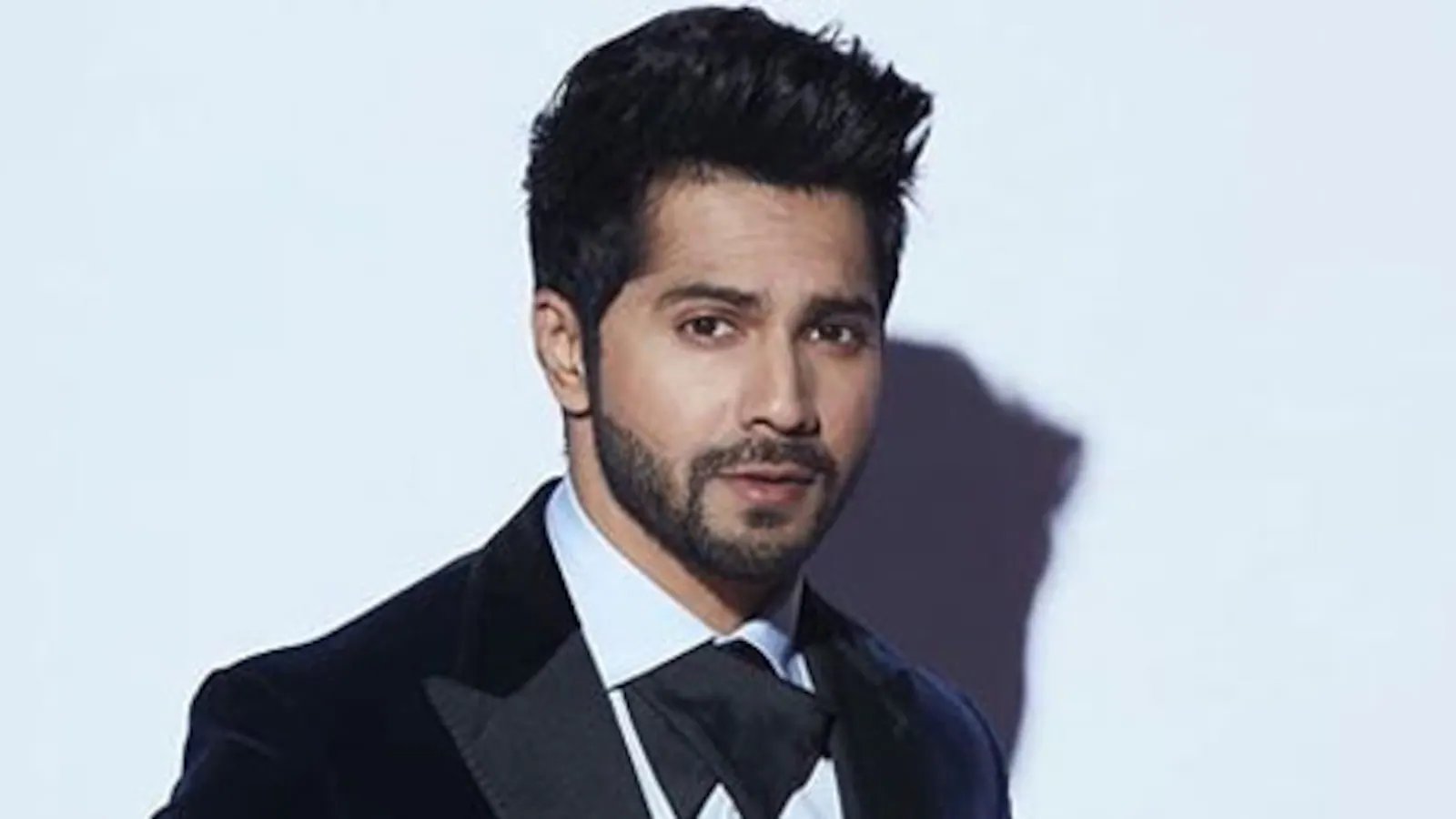 Varun Dhawan wants technicians to get their due at Bollywood award shows